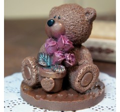 Шоколадная фигурка «Мишутка с букетом №4»  (6 см, 90 гр.)