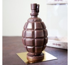 Шоколадная фигурка «Граната» (12 см, 90 гр.)
