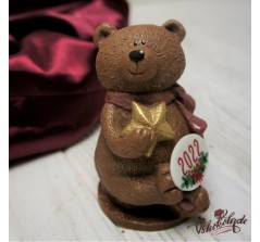 Шоколадная фигура «Мишка со звездой» (9 см, 116 гр., молочный шоколад)